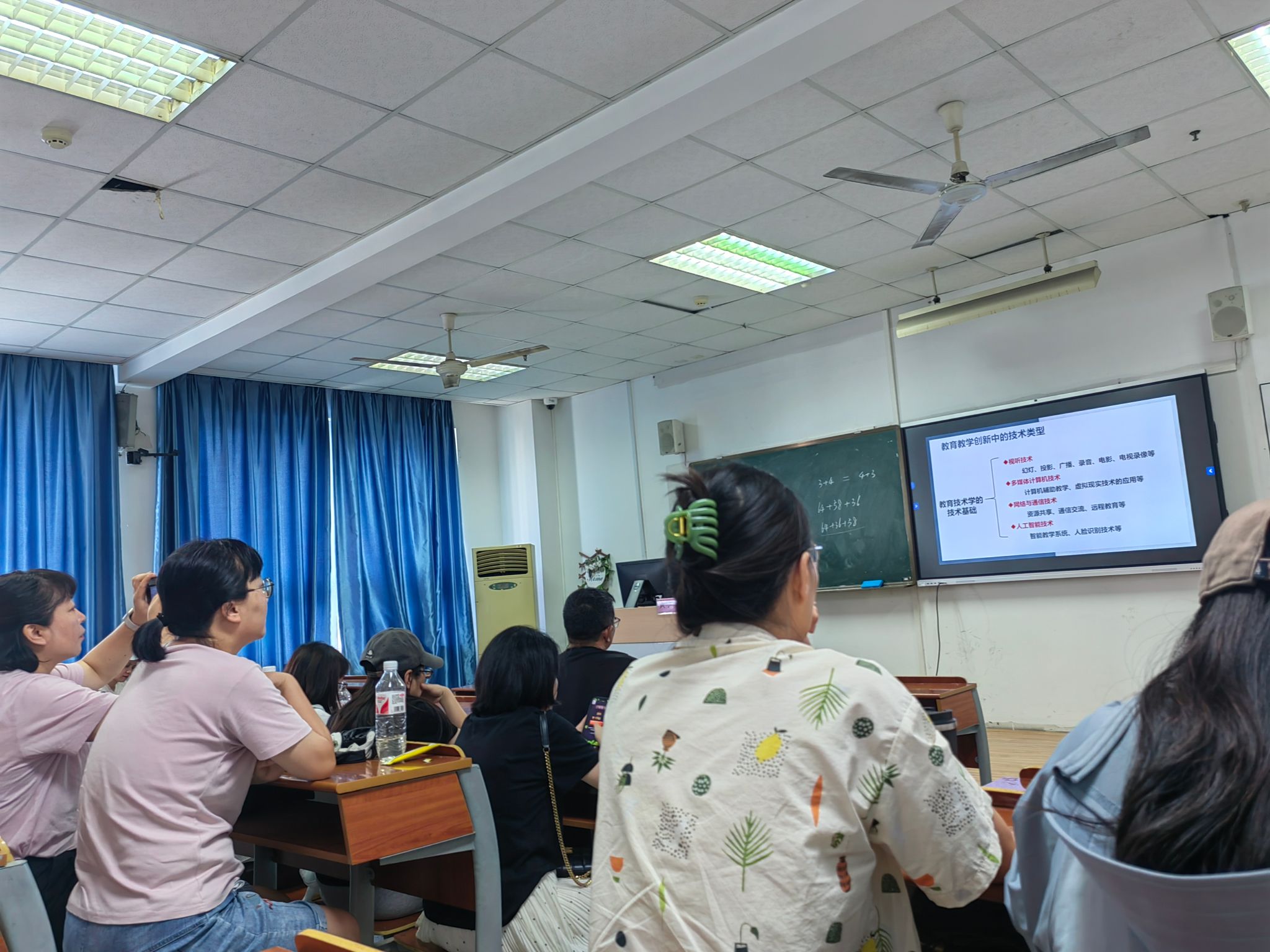 59d588b7b520555a1350a71d4e5596b