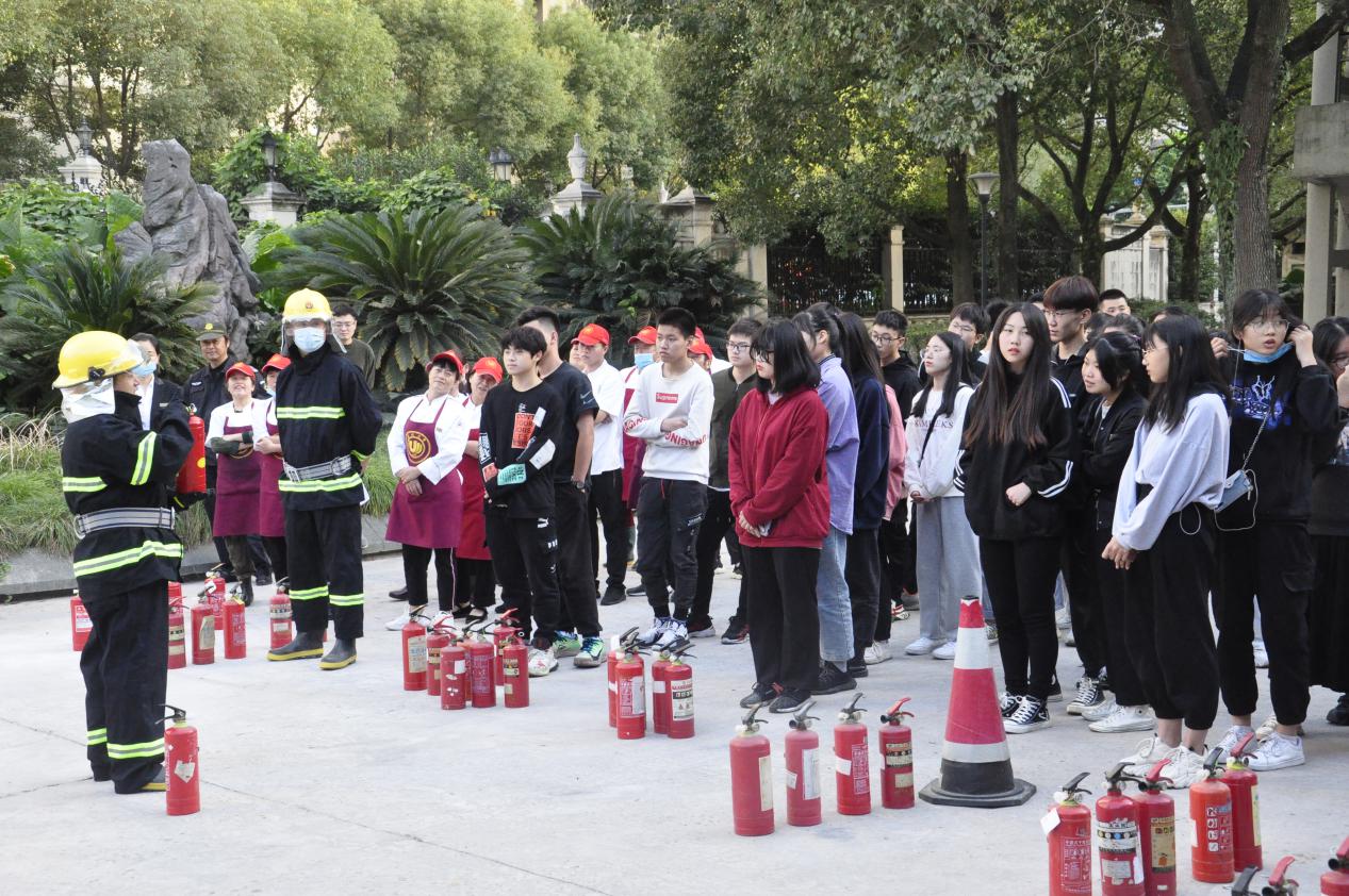 0bd957d26b8e98581b008f2387aeb6d