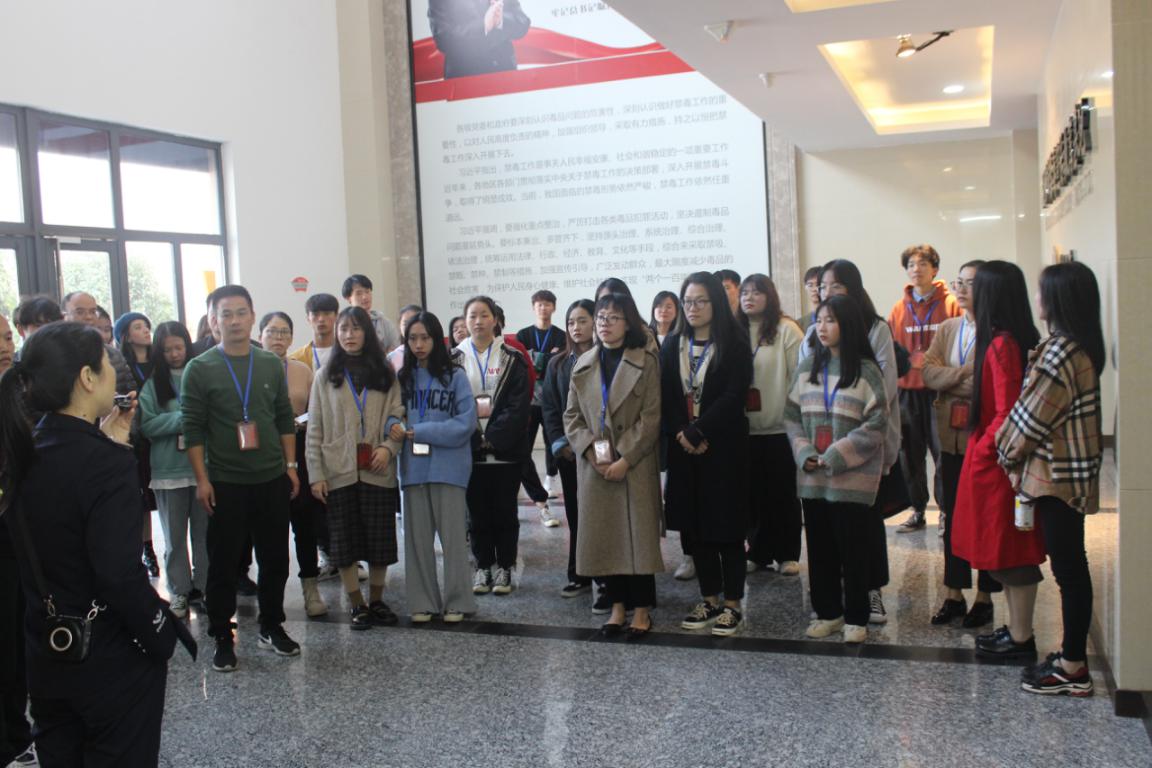 mmexport1574408892236